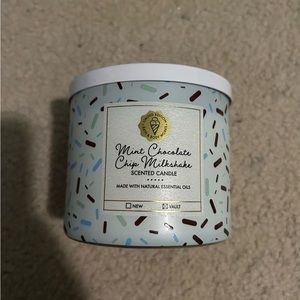 NEW Bath and Body Works Mint Chocolate Chip Milkshake 3-Wick Candle